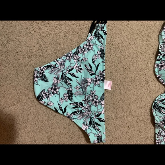 bikini set - Picture 5 of 10